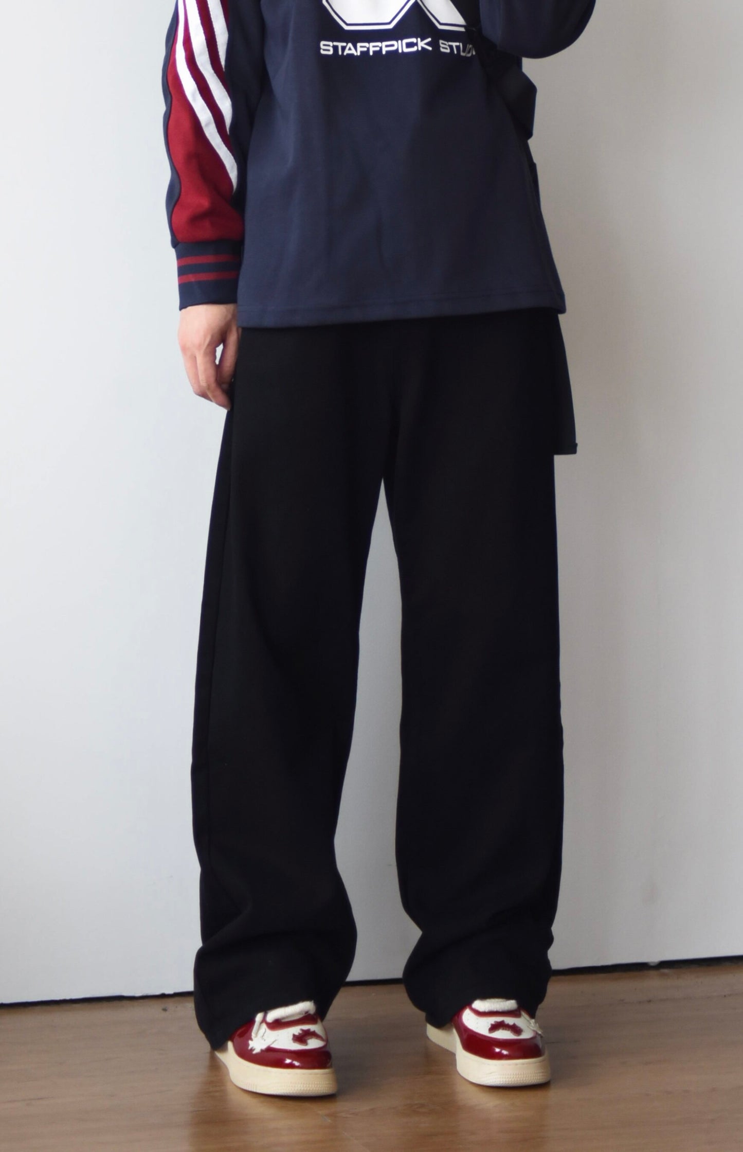 無地ストレートパンツ