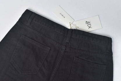 無地ストレートパンツ