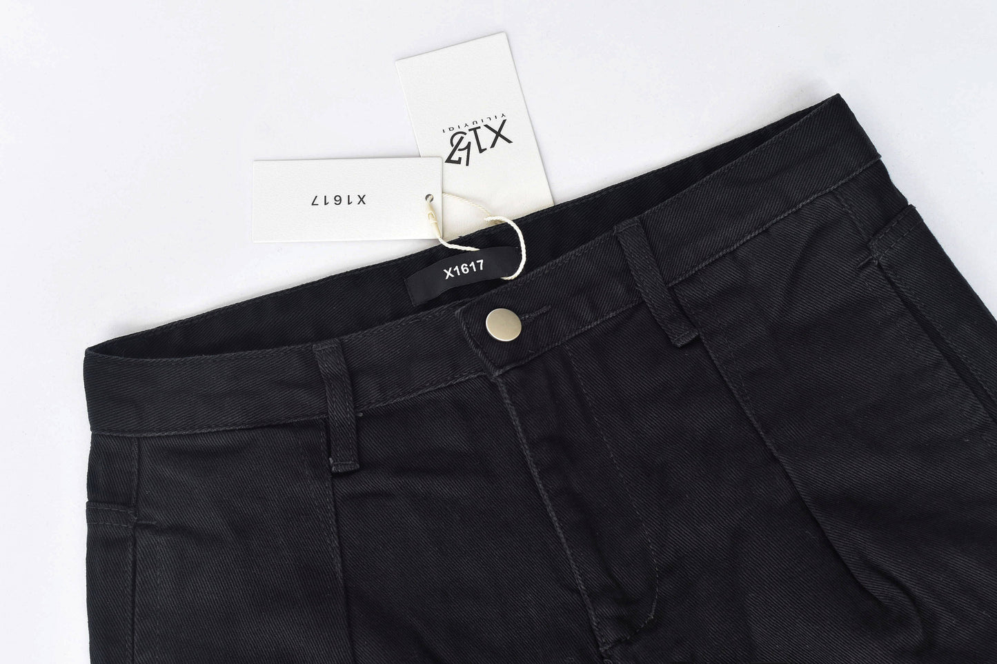 無地ストレートパンツ