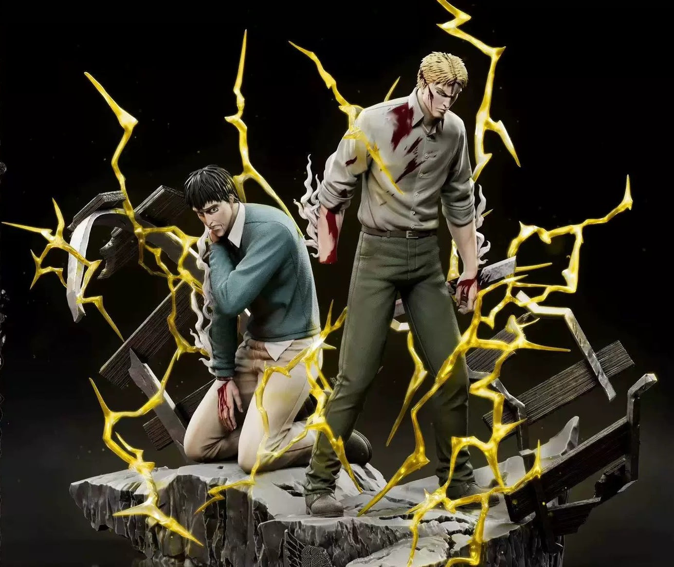 Front display of LT Reiner Braun and Bertholdt Hoover GK statue