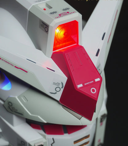 RX-78 style mecha helmet antenna light detail