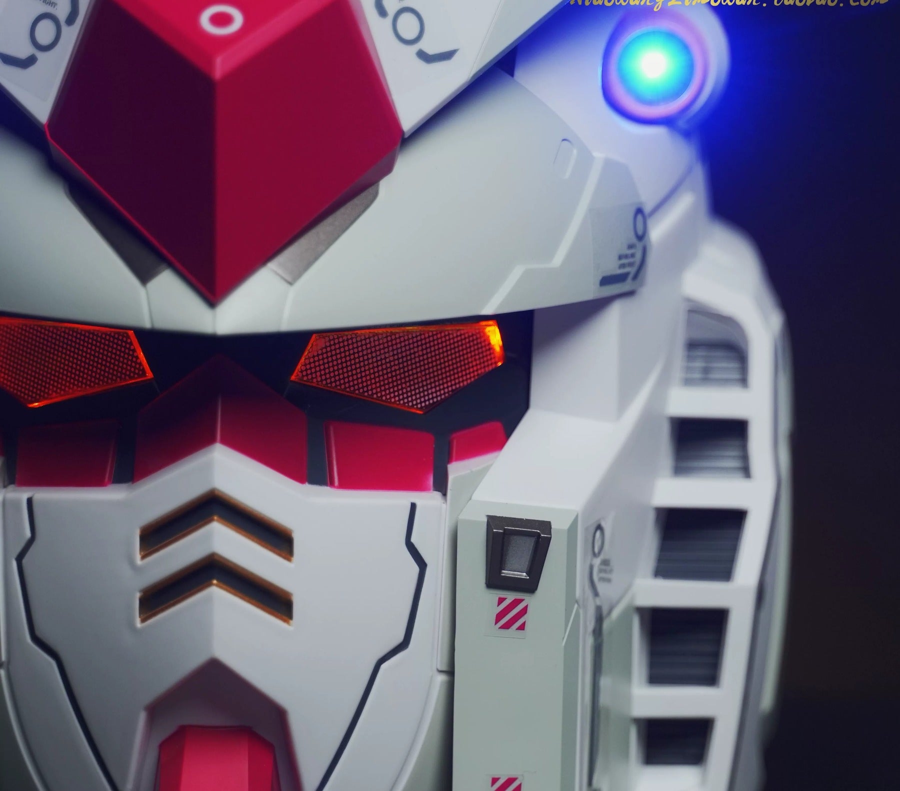 RX-78 style mecha helmet light-up eye detail